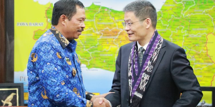 Kunjungan Zhejiang International Group Co. Ltd, ke kantor Gubernur Jateng, Rabu (15/11/2023). (Dok Pemprov Jateng)