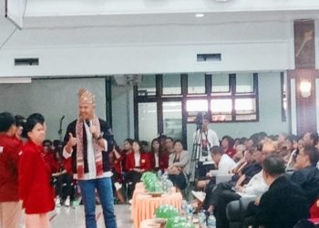 Ganjar Pranowo saat bertemu dengan tokoh agama dan masyarakat di Tana Toraja (dok. istimewa)
