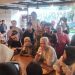 Ganjar Pranowo saat bertemu dengan anak muda di Palembang beberapa waktu lalu. (Dok Relawan Ganjar)