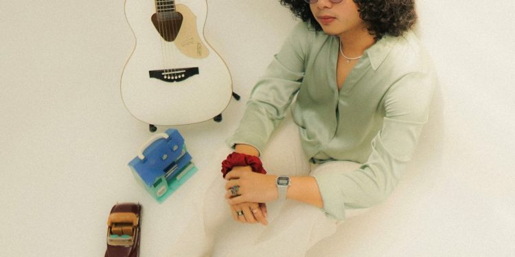 Dendi Nata musisi asal Kota Semarang meluncurkan single terbarunya (dok. Dendi Nata)