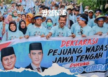 Massa yang mengaku dirinya sebagai Warga Wadas mendeklarasikan mendukung Prabowo-Gibran, tapi ternyata mereka bukan warga Wadas (dok. Twitter @dekade_08)