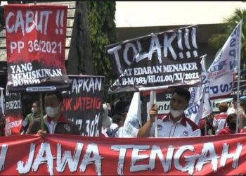 Aksi buruh menuntut kenaikan UMK (dok. istimewa)