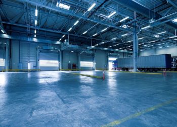 Ilustrasi pabrik di Jawa Tengah (dok. Photo by Pixabay: https://www.pexels.com/photo/interior-of-empty-parking-lot-257636/)