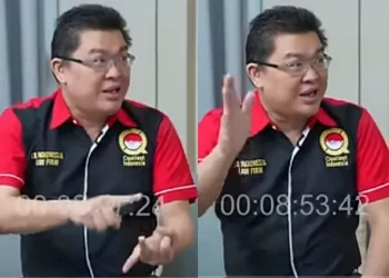 Tangkapan layar Alvin Lim saat melakukan podcast. (dok. Instagram @lagi.viral)