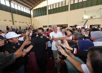 Ganjar Pranowo minta para relawan tertib agar tak memicu konflik dengan aparat negara. (dok. Panduga)