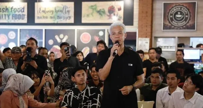 Ganjar Pranowo saat bertemu dengan para pemuda di Jepara, beberapa waktu lalu. (Dok Relawan Ganjar)