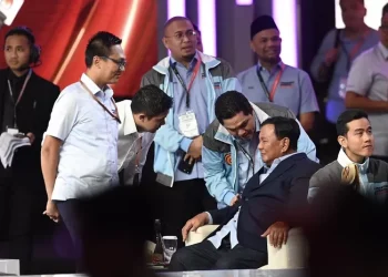 Gus Raharjo Kritik Erick Thohir yang Unjuk Dukungan saat Debat Cawapres: Menteri Tak Hadir Masih Smart