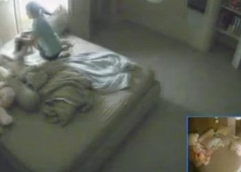 Tangkapan layar penganiayaan anak selebgram Aghnia Punjabi. (dok. istimewa)