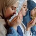 ilustrasi doa saat puasa ramadhan (dok. Photo by Thirdman: https://www.pexels.com/photo/women-praying-together-8488997/)