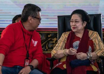 Sekjen PDIP Hasto Kristiyanto dan Ketum PDIP Megawati Soekarnoputri. (dok. istimewa)