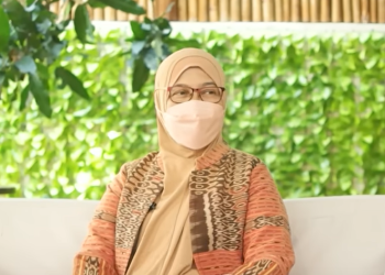 Dr.Dewi Inong Irana, SpKK, dokter spesialis kulit dan kelamin (dok. Youtube Macan Idealis)