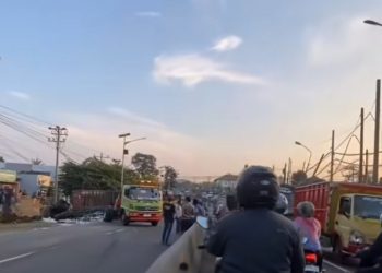 Kecelakaan truk kontainer di Bawen Kabupaten Semarang. (ist)