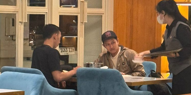 Anggota Densus 88 Iqbal Mustofa saat menguntit Jampidsus Kejaksaan Agung Febrie Ardiansyah (dok. Panduga)