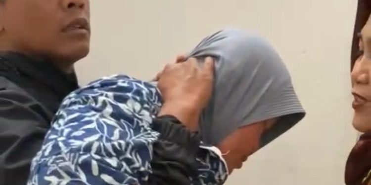 Viral Keributan Viral di Pasar Raya Salatiga, Ternyata Emak-emak Gembong Uang Palsu