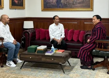 Jokowi dan Prabowo saat usai mejalani operasi besar di RSPPN Jakarta (dok. Instagram Prabowo)