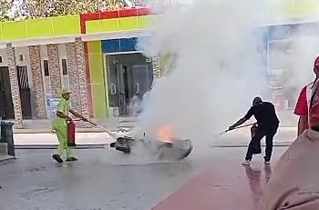 motor terbakar