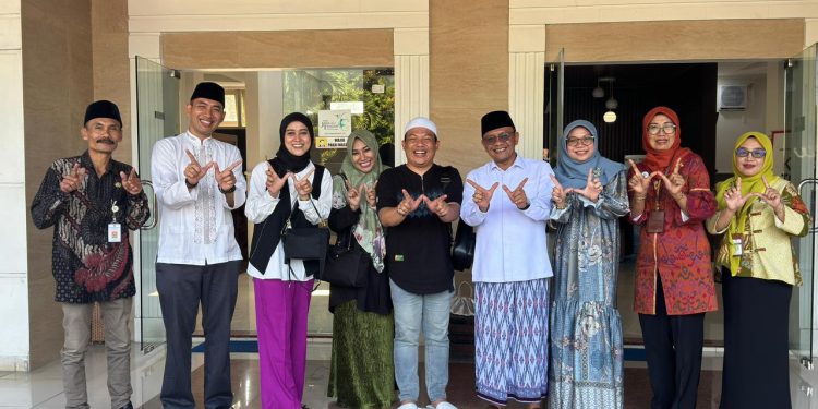 Foto dan Video Pj Bupati Kudus Diduga Berpihak ke Paslon, Terancam Sanksi Pidana dan Dimakzulkan