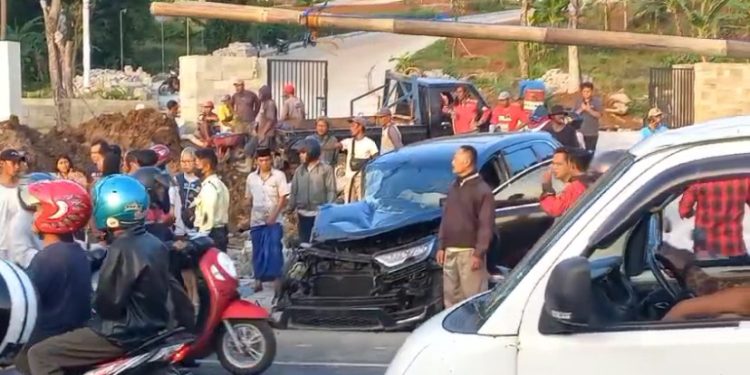 Kecelakaan di Jalan Fatmawati Semarang-Solo Libatkan Truk, Mobil dan Motor