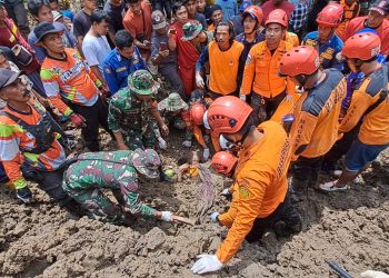 Dua Orang Tewas Tertimpa Tanah Longsor di Kebumen