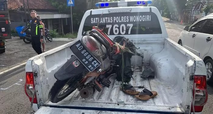 Kecelakaan Maut di Wonogiri: Pengendara Motor Tewas Tabrak Truk Parkir