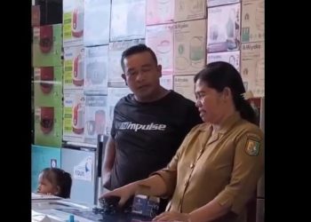 Tandai Mukanya! Ini Tampang Anggota Polisi di Tebing Tinggi Yang Ancam Tembak Karyawan Toko