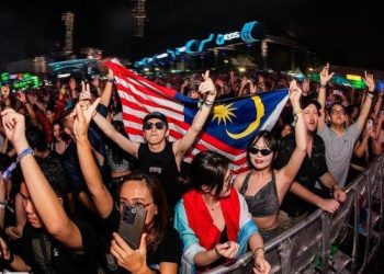 penonton asal Malaysia diperas polisi Indonesia saat konser DPW di Jakarta (dok. istimewa)