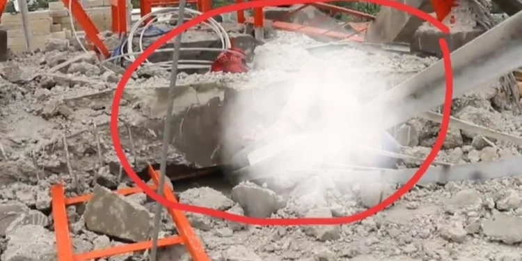 Coran tower roboh di Bekasi timpa pekerja (dok. istimewa)