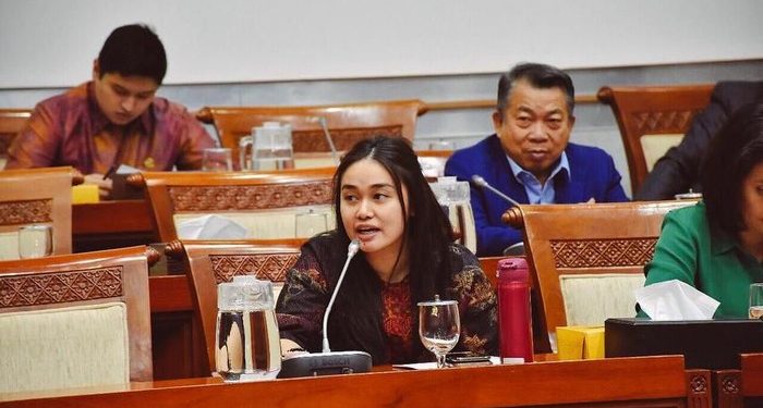 Anggota Komisi I DPR RI Farah Puteri Nahlia (dok. Instagram)
