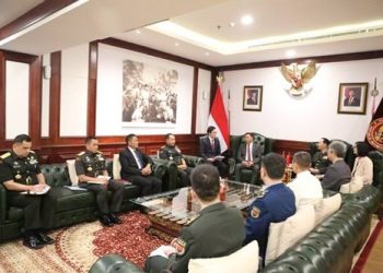 Menteri Pertahanan (Menhan) Sjafrie Sjamsoedin menerima kunjungan resmi Kepala Staf Gabungan Departemen dari People’s Liberation Army (PLA) China di Kantor Kementerian Pertahanan, Jakarta Pusat.