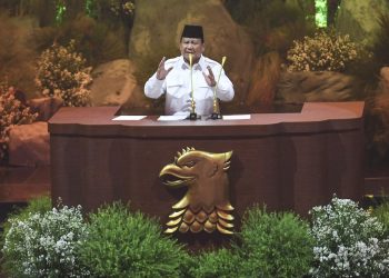 Puncak HUT ke-17 Gerindra dihadiri Jokowi dan keluarga. (dok. Antara)