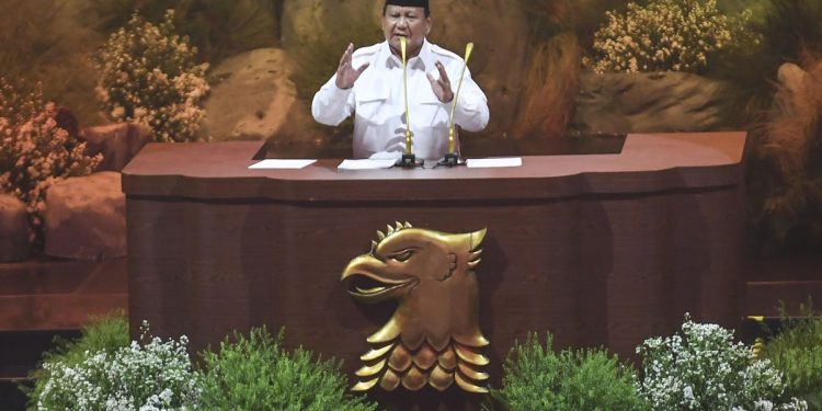 Puncak HUT ke-17 Gerindra dihadiri Jokowi dan keluarga. (dok. Antara)