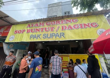 Ayam Goreng dan Sop Buntut Pak Supar (dok. istimewa)