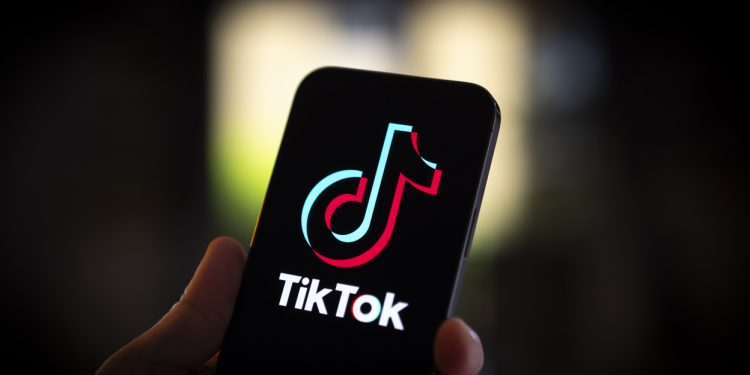 TikTok Ltd kalah gugatan dengan Produk Baju Bayi Tik Tok (dok. istimewa)