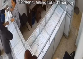 Pencurian dengan modus gendam terjadi di Toko Emas JJ, Semarang. (dok. istimewa)