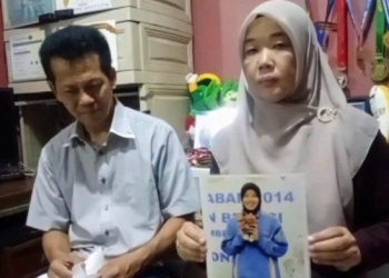 Hindarto dan Khodijah orangtua Fidya Kamalinda (dok. istimewa)