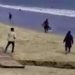 Pungli di jembatan akses ke Pantai Carita Banten (dok. istimewa)