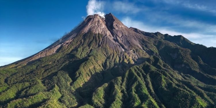 Gunung Merapi, Jawa Tengah (dok. istimewa)
