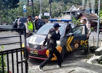 Diduga bunuh diri, seorang pria ditemukan makan soto (dok. tim SAR)