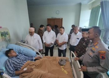 Forkopimda Pati jenguk korban demo 13 Agustus untuk lengserkan Bupati Pati. (dok. Polres Pati)