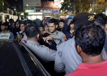 Eks inisiator Aliansi Masyarakat Pati Bersatu, Ahmad Husein Hafid, nyaris dimassa warga usai diduga mabuk dan provokatif di posko aksi. (dok. istimewa)