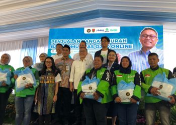 Menko Pangan Zulhas Bagi Sembako Murah ke Ratusan Ojol di Semarang, Cokro: Terima Kasih Pak