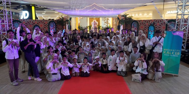 The Park Semarang bersama Dompet Dhuafa menggelar CSR “Berbagi Berkah Ramadan” dengan mengajak 50 anak yatim bermain, menonton pertunjukan akrobat, berbuka puasa, dan berbelanja. (dok. istimewa)