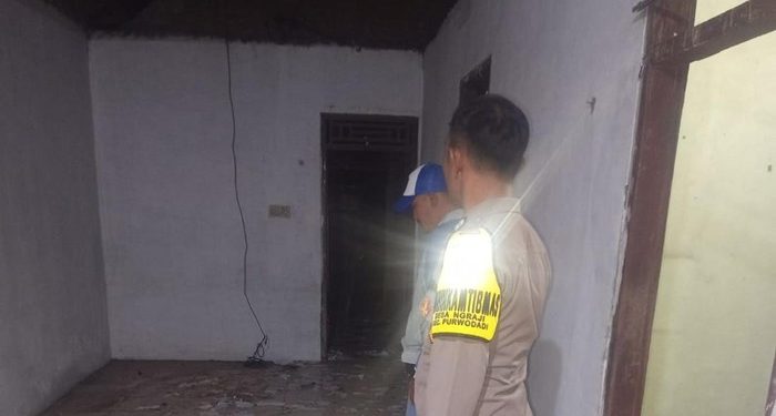 Ledakan petasan di Grobogan melukai dua remaja saat memusnahkan sisa petasan. (dok. istimewa)