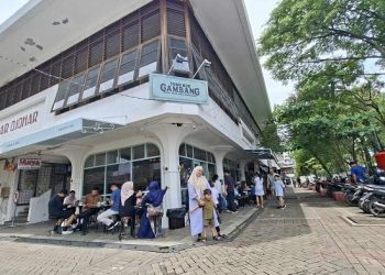 Isu pembongkaran pagar Pasar Johar Semarang dibantah pengelola dan pemilik Roti Gambang. (dok. istimewa)