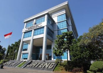 KPK menggeledah Kantor BPK Perwakilan Jawa Tengah di Semarang dan menyita uang tunai ratusan juta rupiah terkait dugaan suap penghapusan temuan audit Pemkab Klaten. (dok. istimewa)