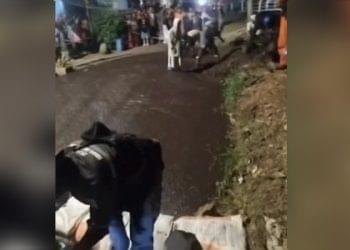 Semburan Lumpur Hitam Kembali Terjadi di Brebes, Jalan Desa Krasak Sempat Tertutup